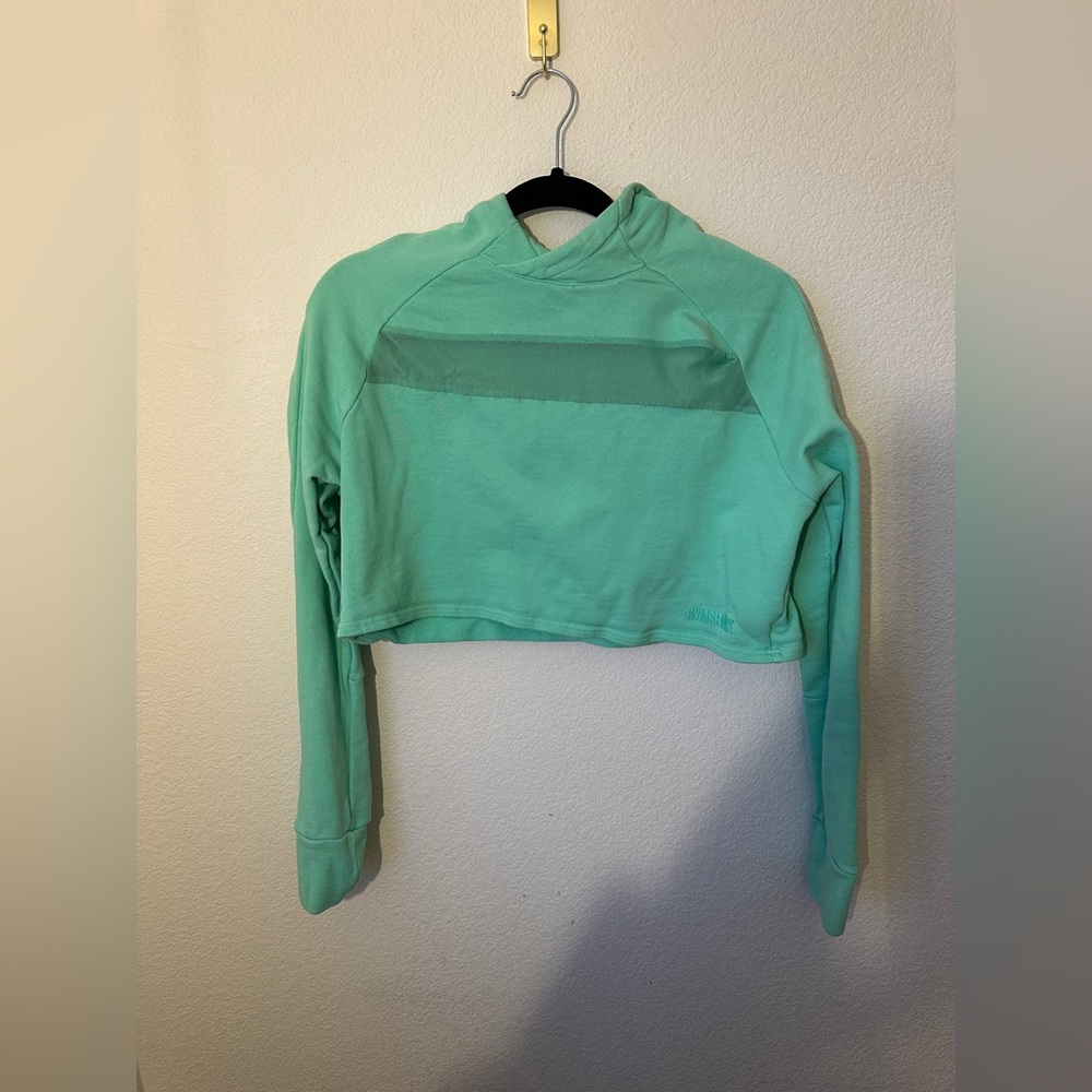 NWOT Gymshark Cropped hoodie
